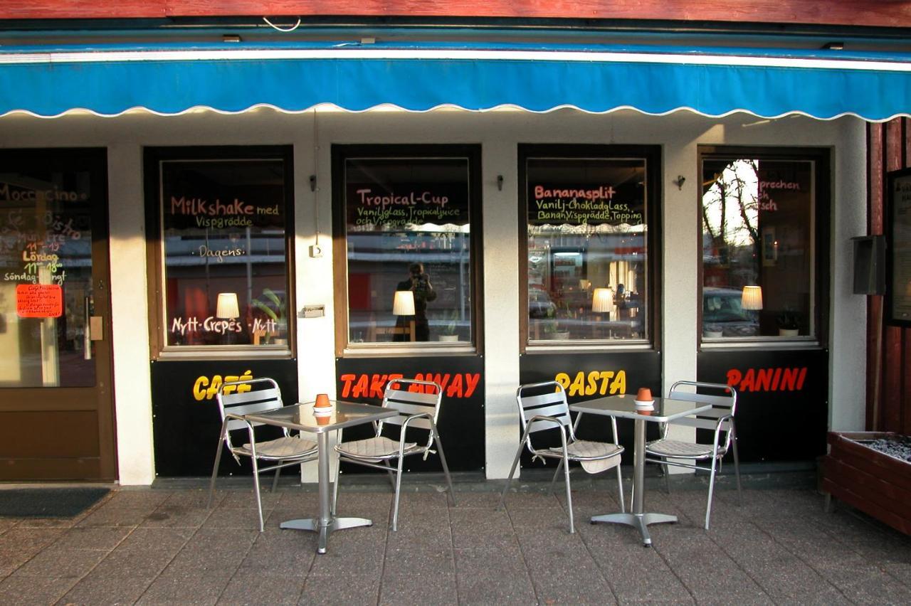 Bed and Breakfast Cafe Bistro Moccacino Ekshärad Zewnętrze zdjęcie